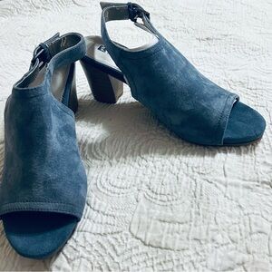 Blue Suede White Mountain Heels